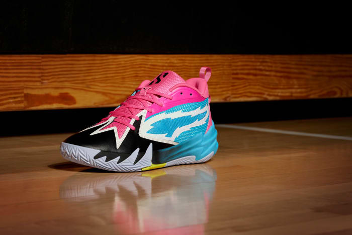 Scoot Henderson's blue and pink PUMA sneakers.